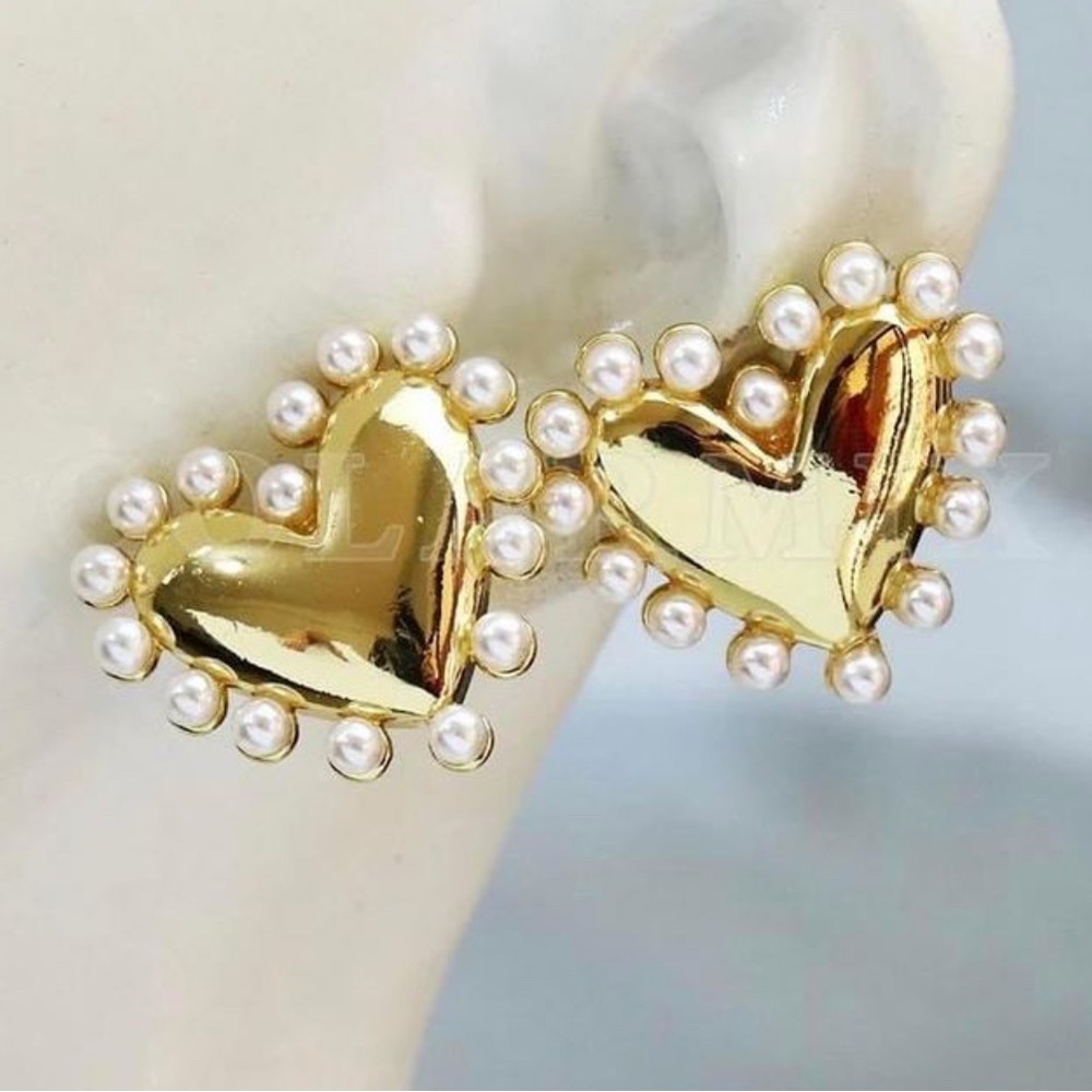 House of Harlow 1960 Gold Heart Pearl Earrings - Picture 2 of 4